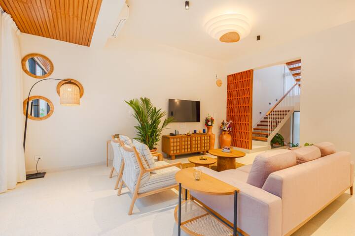 Living room image 4