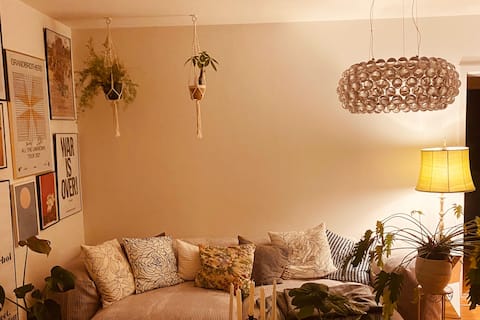 Successful Airbnb property: Cozy apartment in Zürich in Sihlfeld