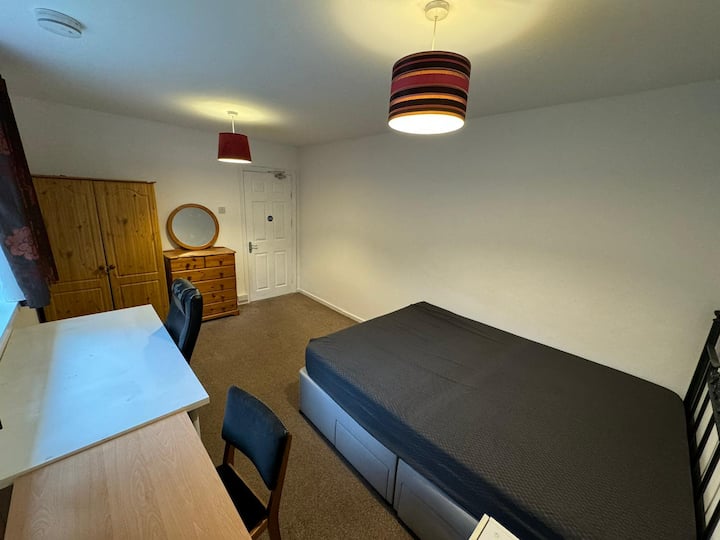 Accommodation Near To University - Coventry