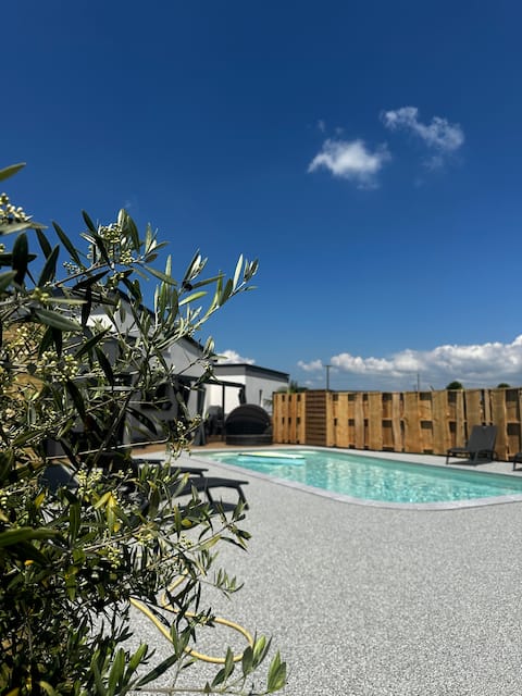 Family villa home in Le Perrey