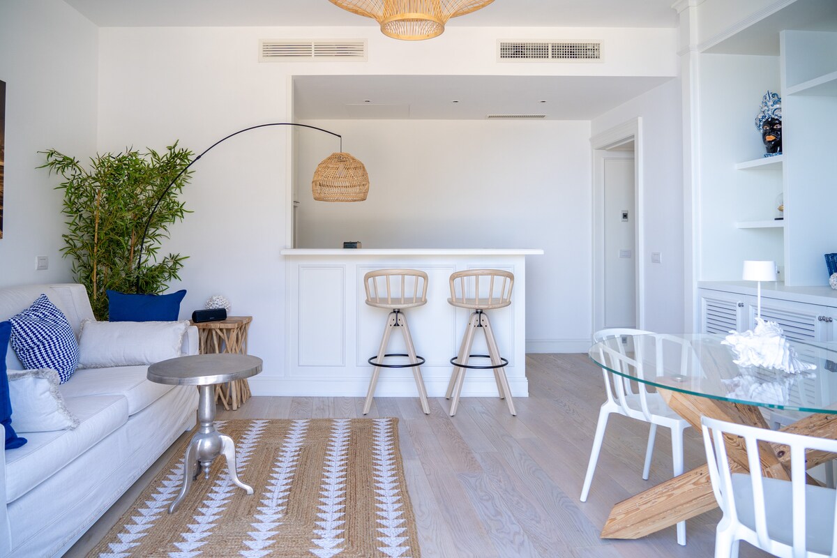 Successful Airbnb property: Suite Infinite View - panoramic apt - Capri center in Capri