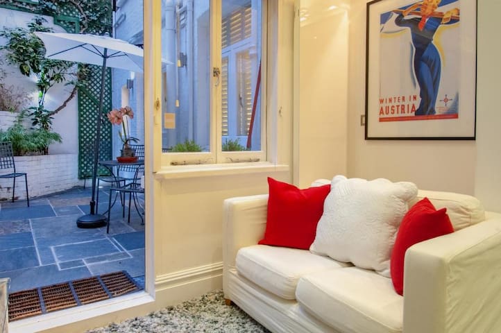 Charming 2 Bedroom Apartment in Central London