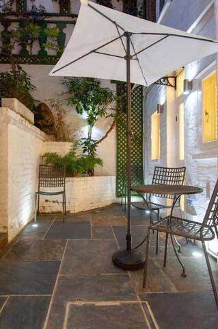 Charming 2 Bedroom Apartment in Central London gallery image 3