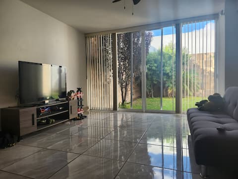 Successful Airbnb property: Spacious and Cozy Family House in Villa De Pozos