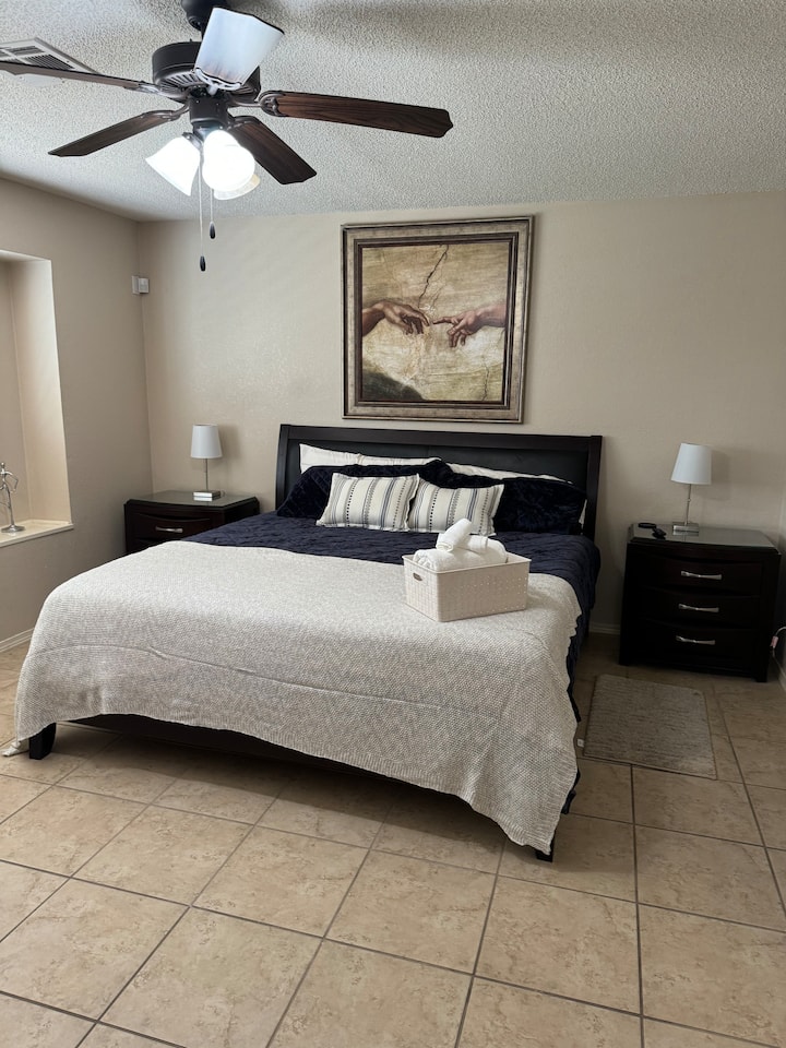 Entire Home With Office & Fenced Yard - El Paso, TX