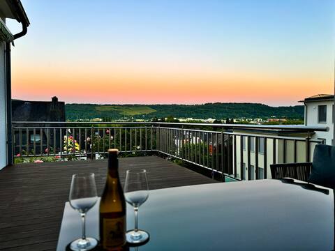Luxury Suite 360° | Panorama, Parking & Netflix