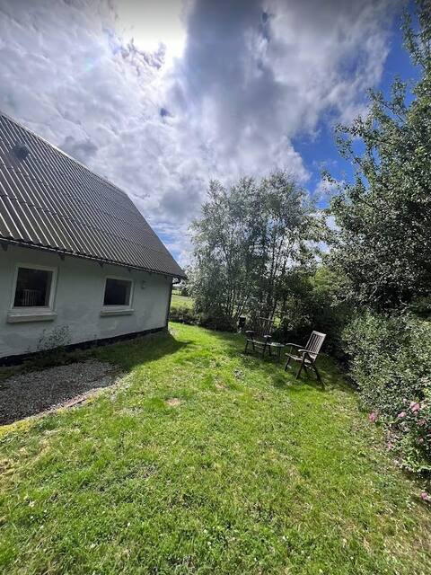 Lovely 2 bedroom apartment on an active farm.