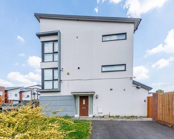 The Etihad Exquisite gallery image 2