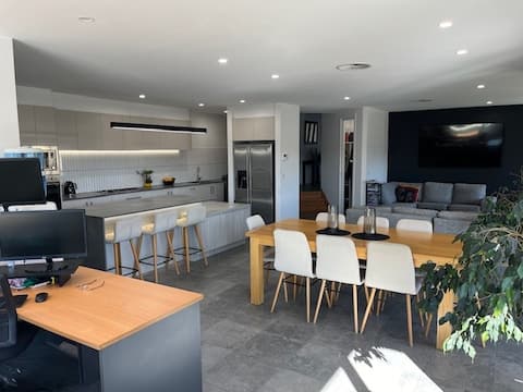 A Stunning Lifestyle Home.