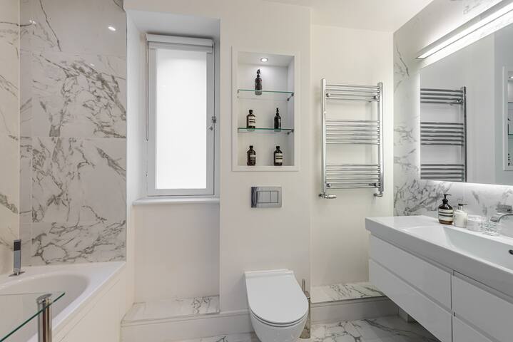 Drayton Gardens Apartment. gallery image 4