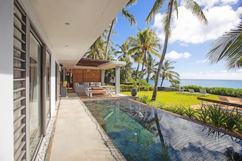 Villa Tacasi – Waterfront