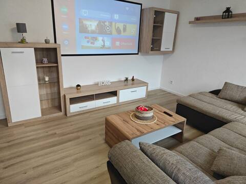 NEU modernisiert 140 qm 8 Betten
