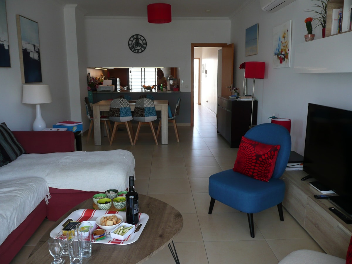 Airbnb em destaque: 100 m² Sea view, beach 200 m, parking, Promo em Moncarapacho