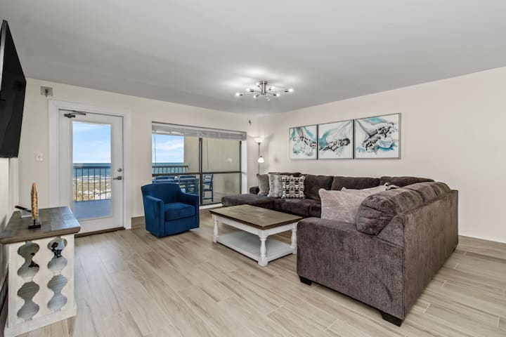 Saida Beachfront Oceanview Charm - South Padre Island, TX