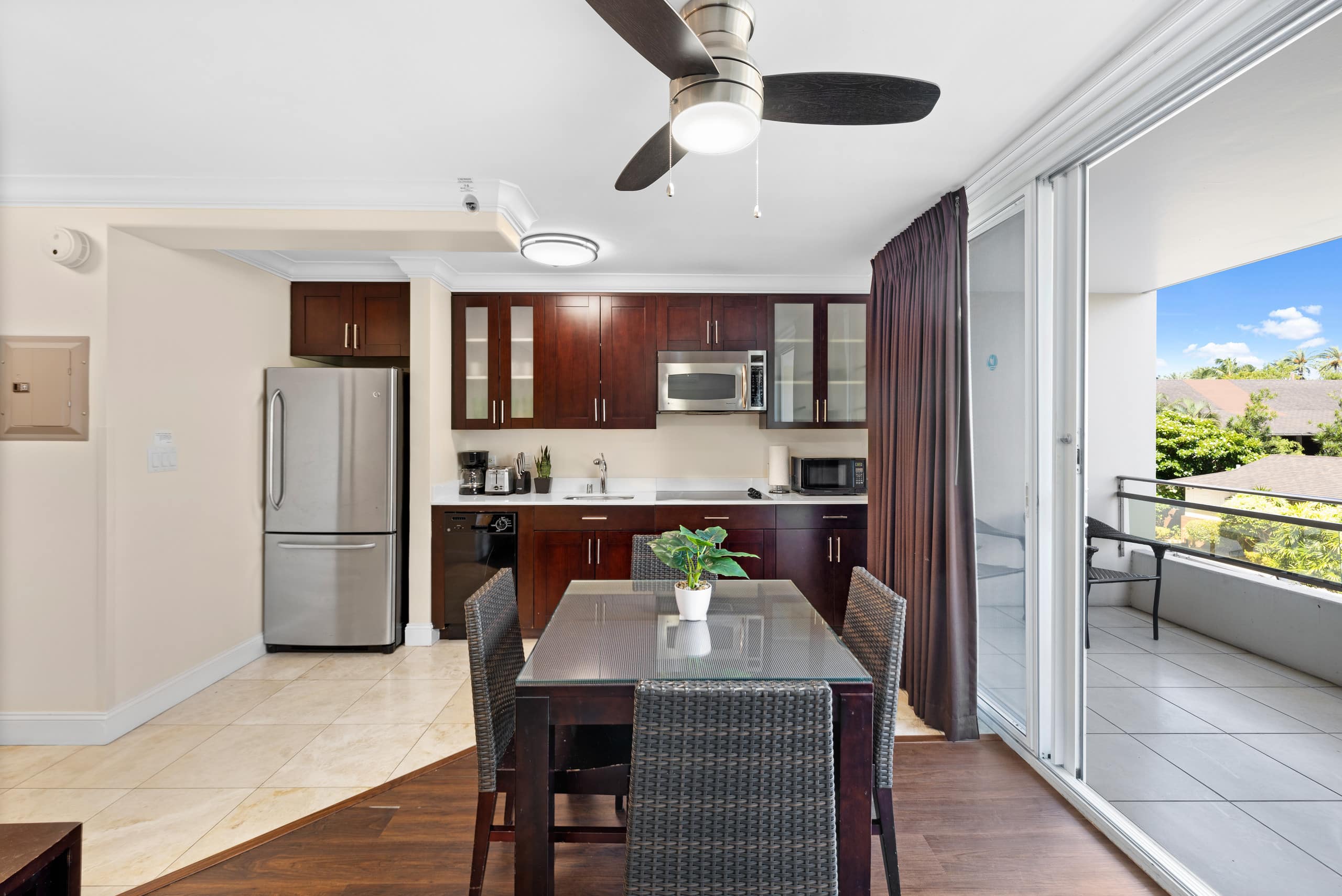 Waikiki Beachwalk | Beach 3 min walk | Kitchen - Image 17