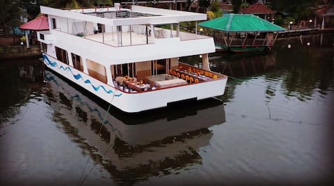 River View Villas -Room in Ship House