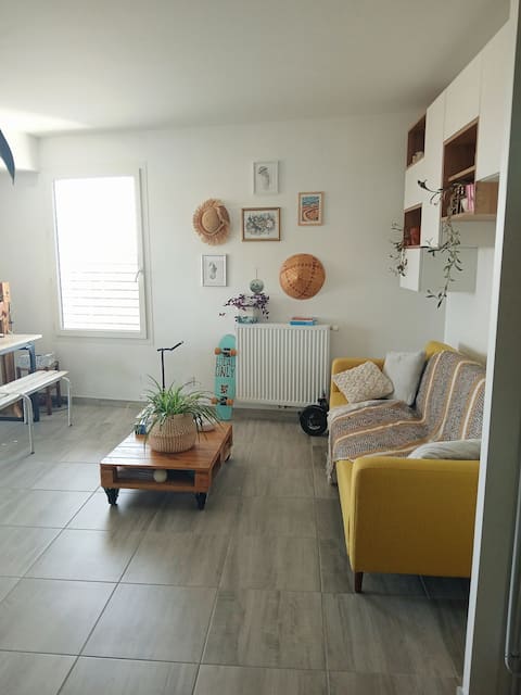 Popular Airbnb listing: Cozy apartment in Bron
