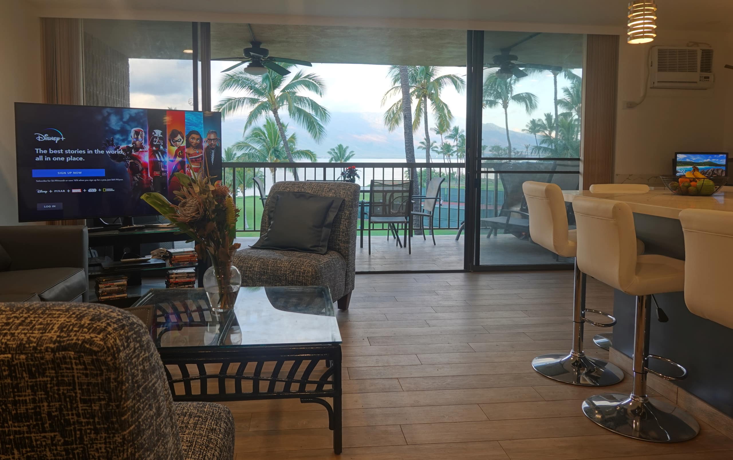 Renovation!  True oceanfront Views! 2BDR 2Ba - Image 15