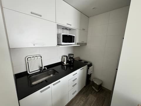 Propiedad de Airbnb exitosa: Modern Studio with Balcony en Boedo