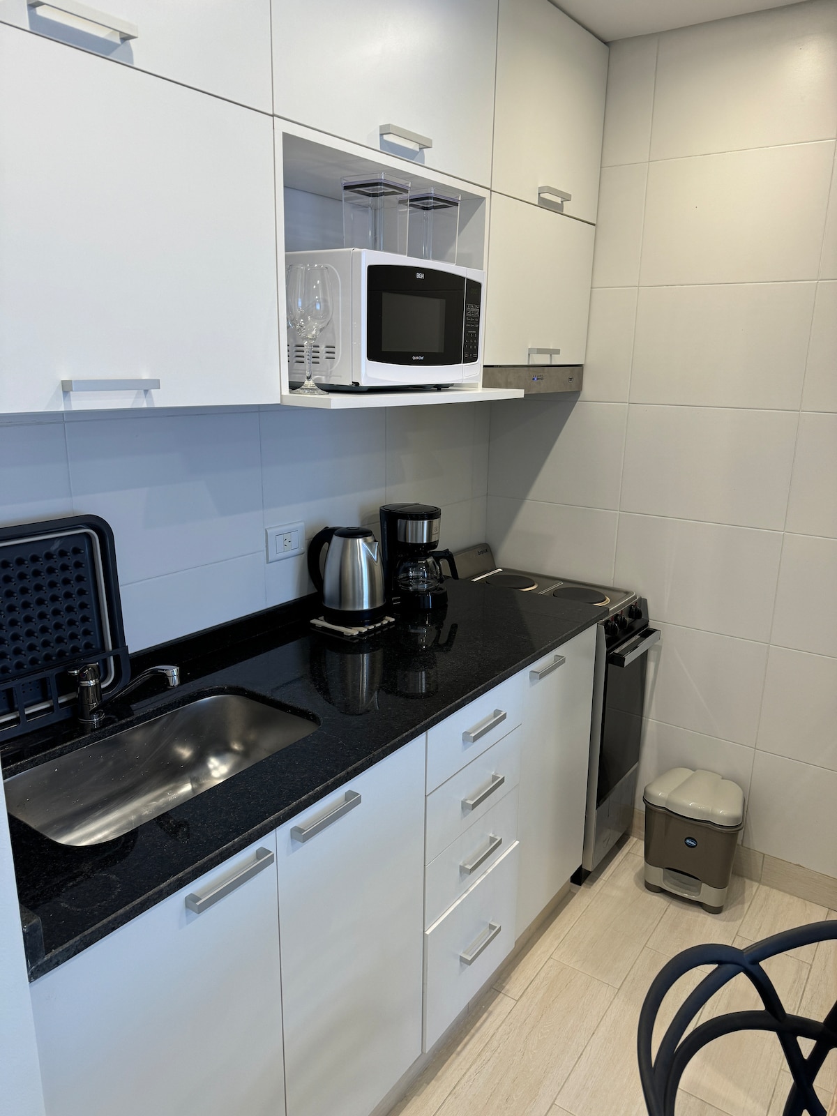 Top performing Airbnb: Designer studio with natural light in a cultural area in Boedo