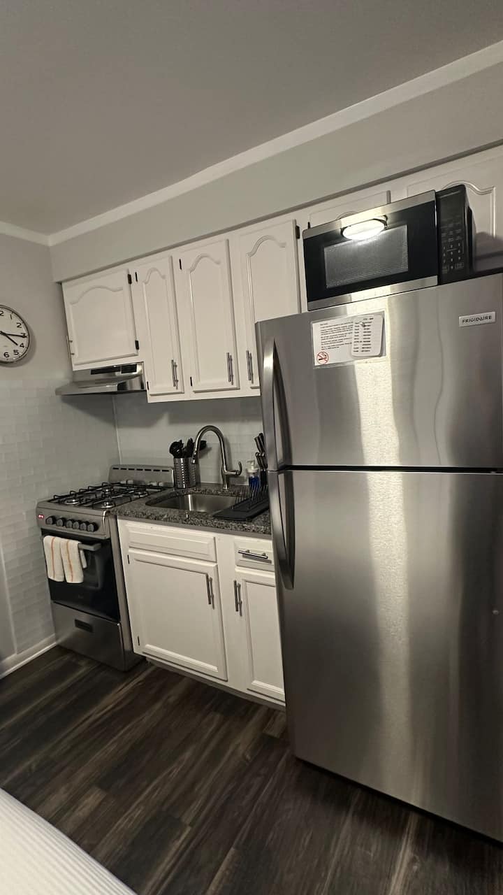 Comfortable And Beautiful Studio - Union City, NJ