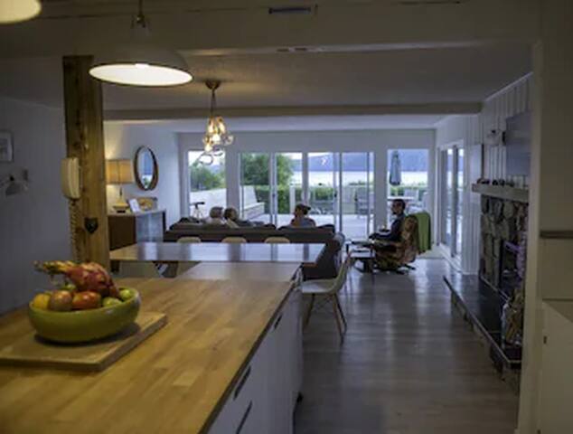 Driftwood Cottage Beach Front gallery image 5