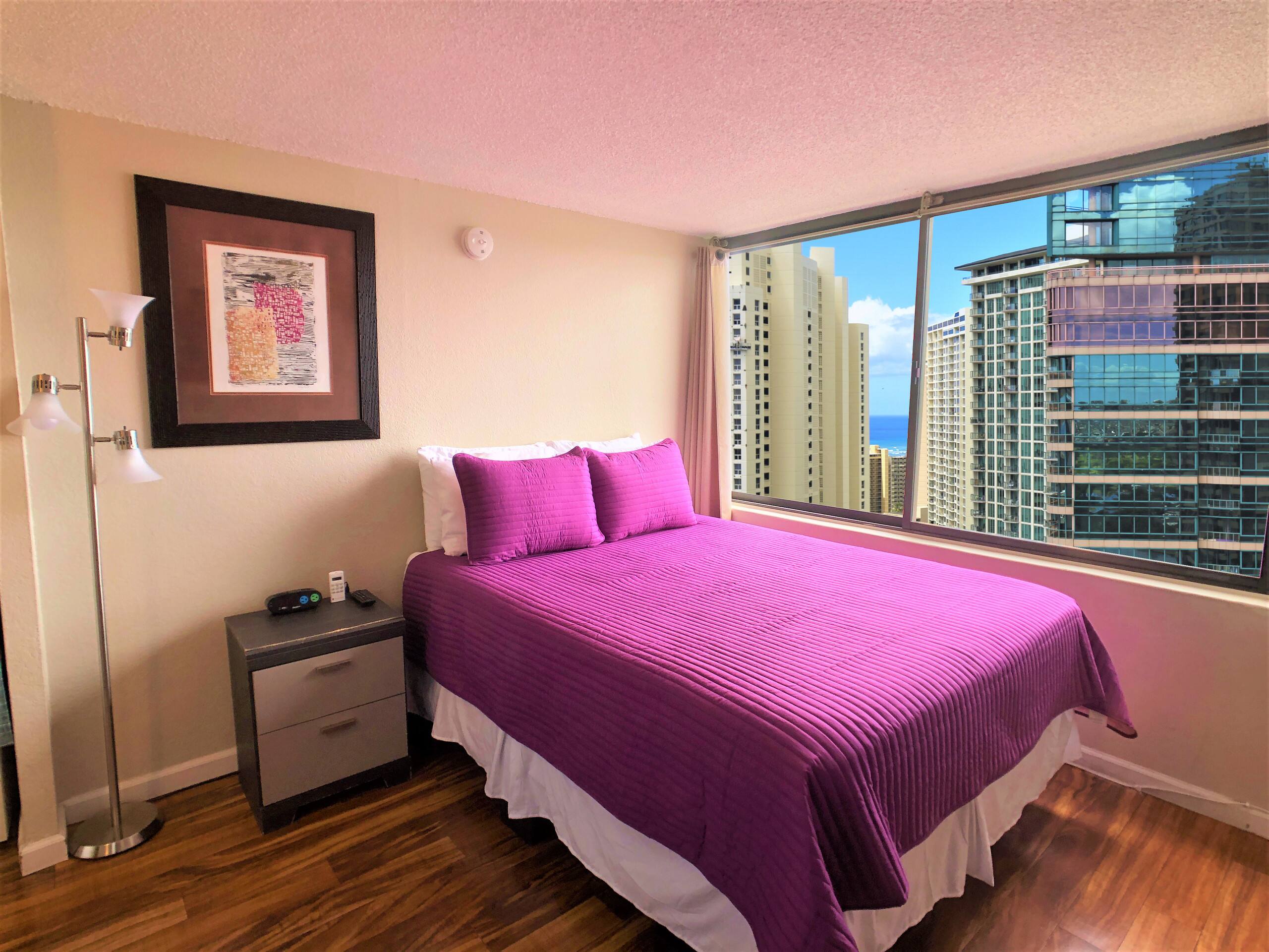 Condo in Honolulu · ★4.83 · 1 bedroom · 1 bed · 1 private bath - Image 2