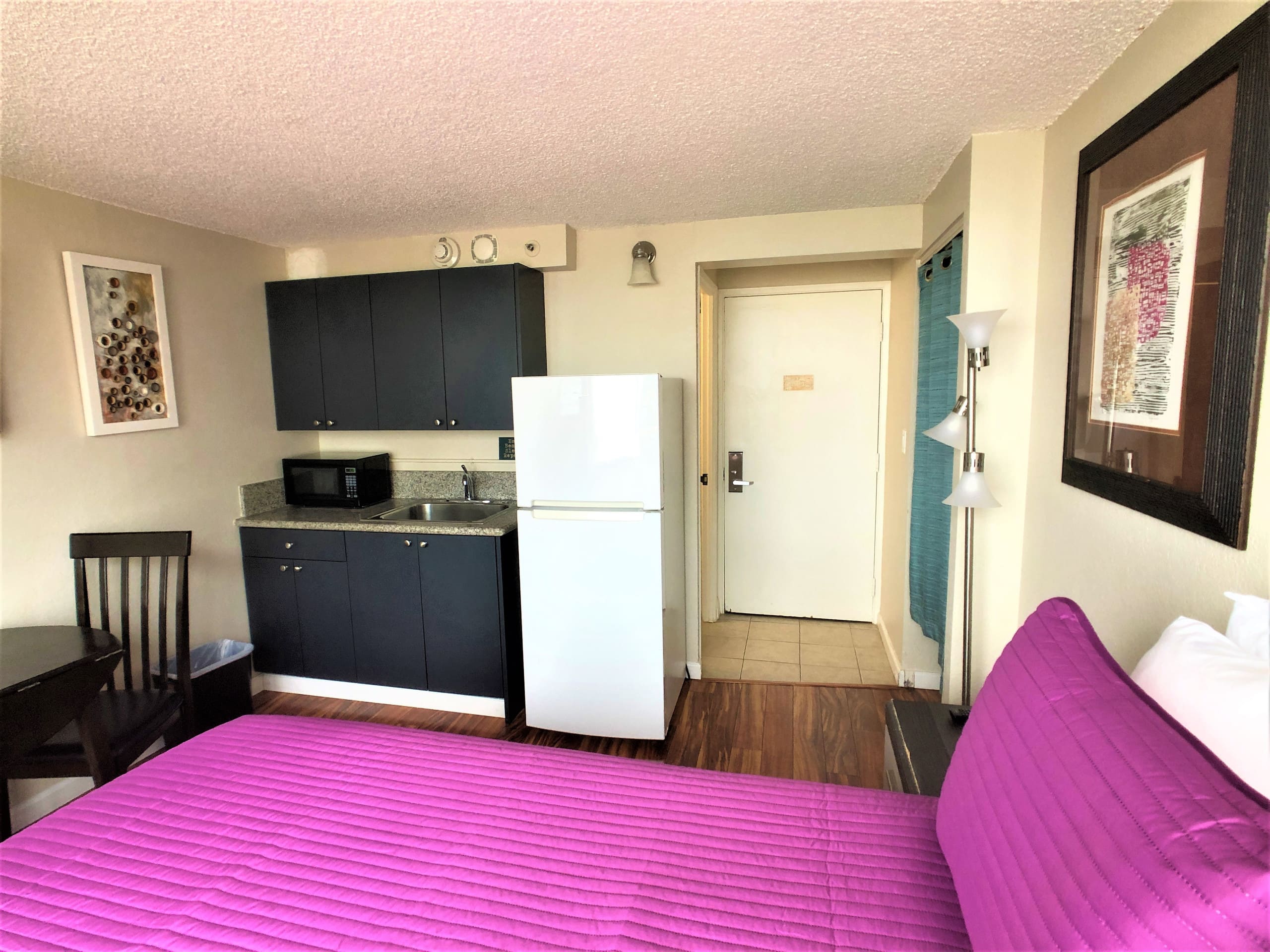 Condo in Honolulu · ★4.83 · 1 bedroom · 1 bed · 1 private bath - Image 5