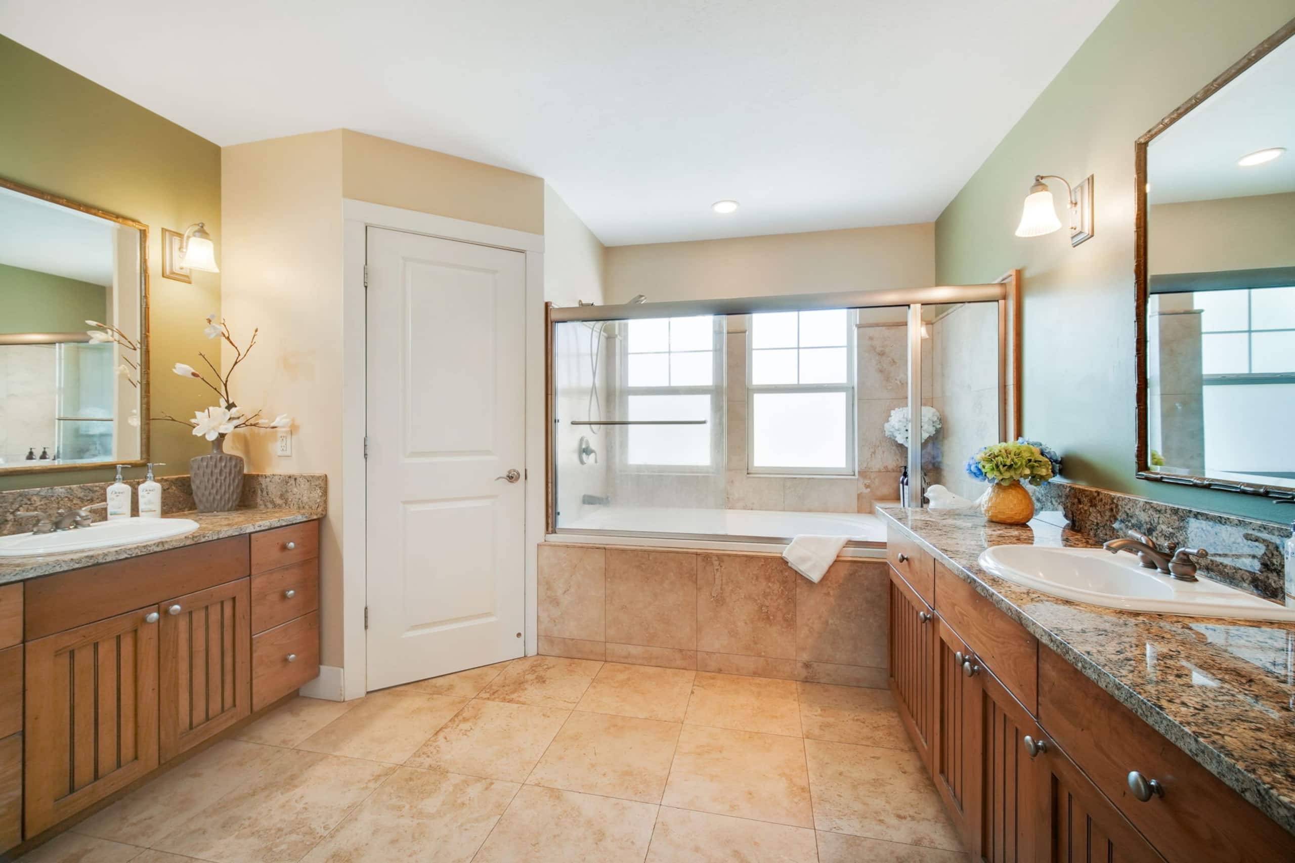 Home in Princeville · ★4.91 · 3 bedrooms · 3 beds · 3 baths - Image 30