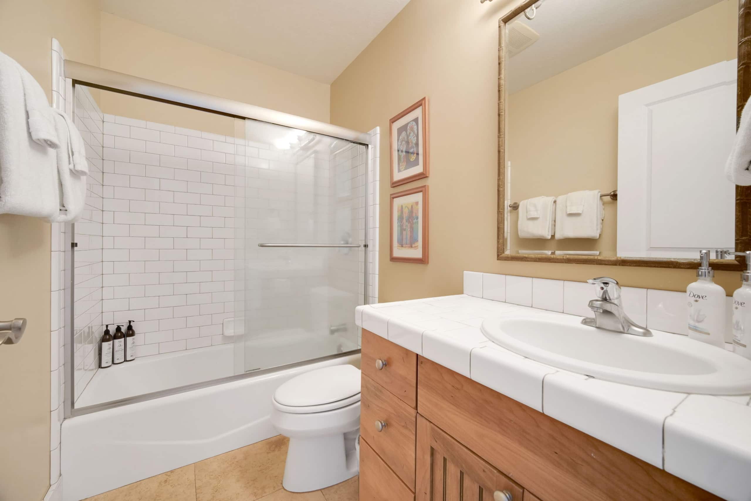 Home in Princeville · ★4.91 · 3 bedrooms · 3 beds · 3 baths - Image 32