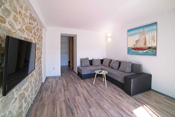 მისაღები ოთახი