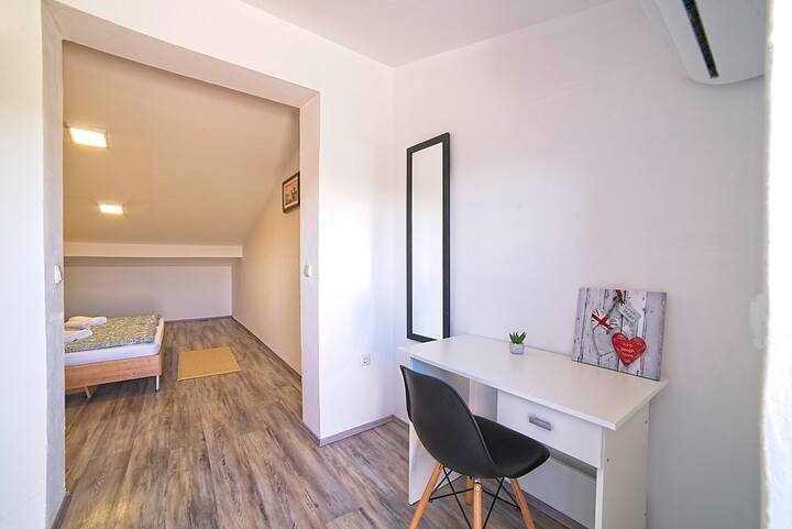 საძინებელი 3