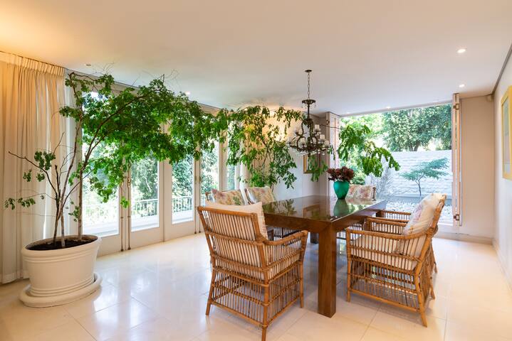 Audacious – Villa in Constantia gallery image 5