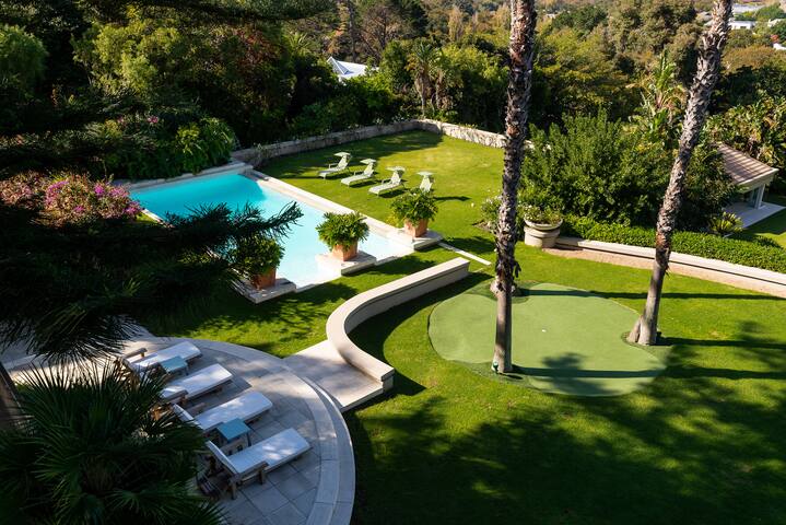 Audacious – Villa in Constantia gallery image 3