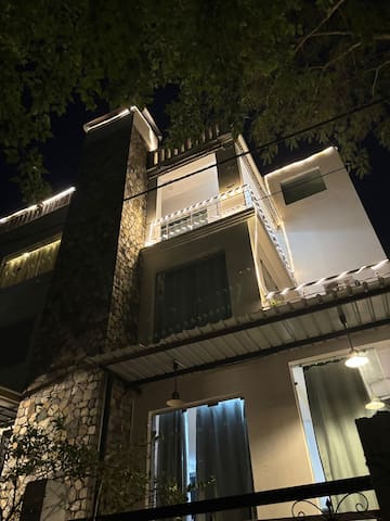 Shivsa Hospitality managed Airbnb listing 1