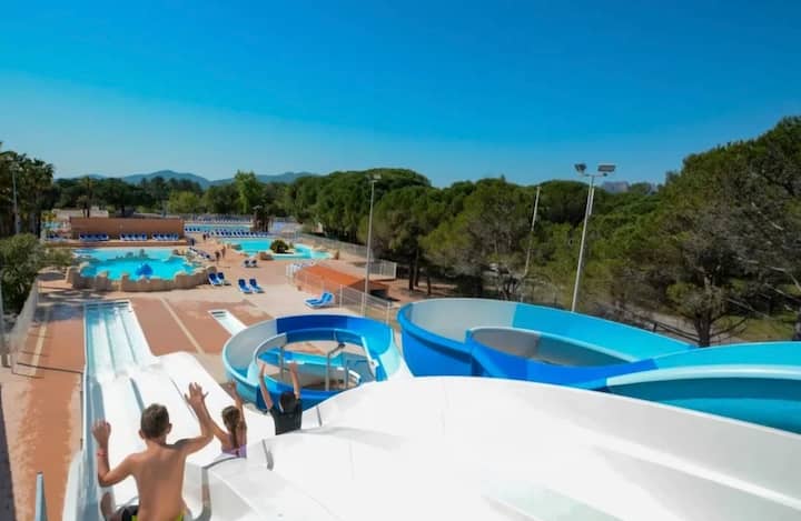 Vacances En Famille-parc De Loisirs 5*-5 Piscines - Roquebrune-sur-Argens