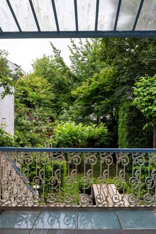 Unique City Center Private Boutique Residence gallery image 5