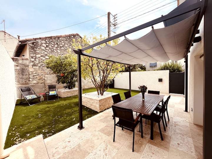 Villa André - - Nîmes