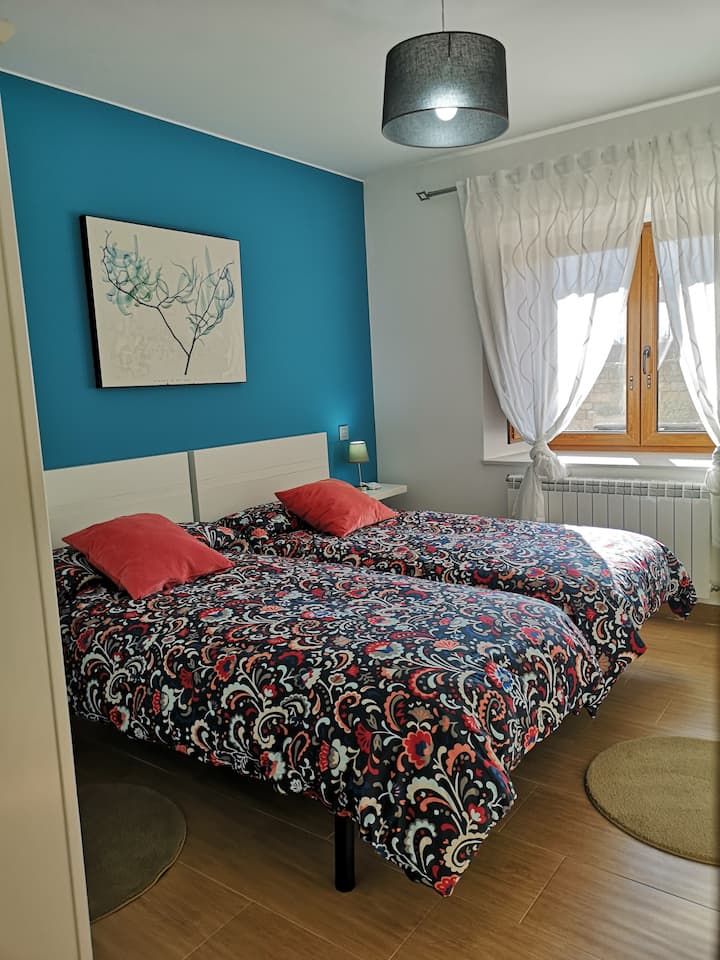 Habitación 2 camas 90 con armario