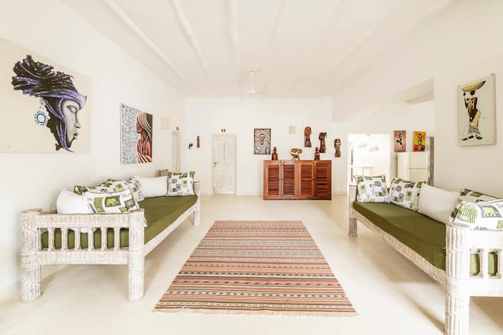 Chris House - Kenia
