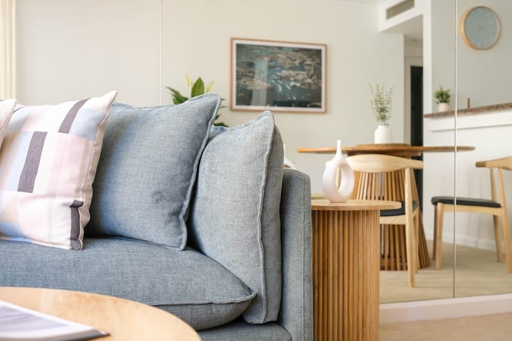 Living room image 8