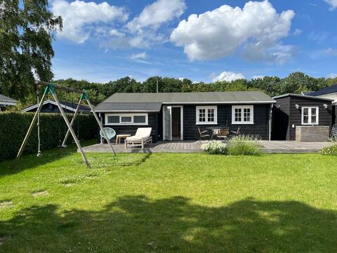 Quaint summer cottage
