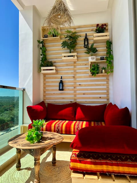 Apartment by the sea with great views