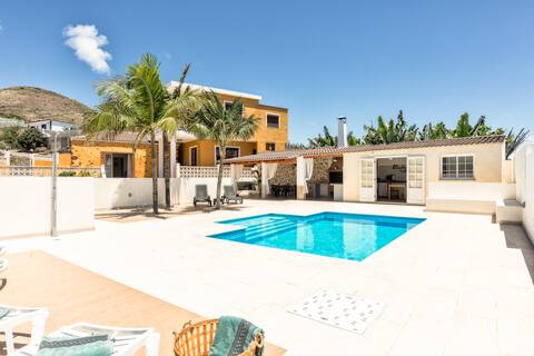 Casa Costa Molina, in the Atlantic heart
