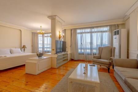 Royal Luxury Apartment