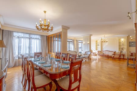 Royal Luxury Apartment