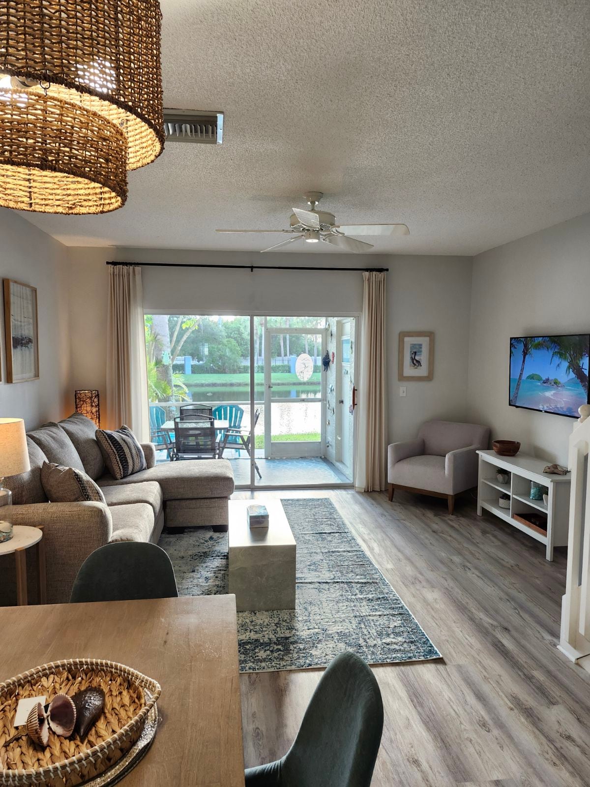 Popular Airbnb listing: Enjoy Coastal Townhome W/ Sunset in North Port / Bradenton / Sarasota