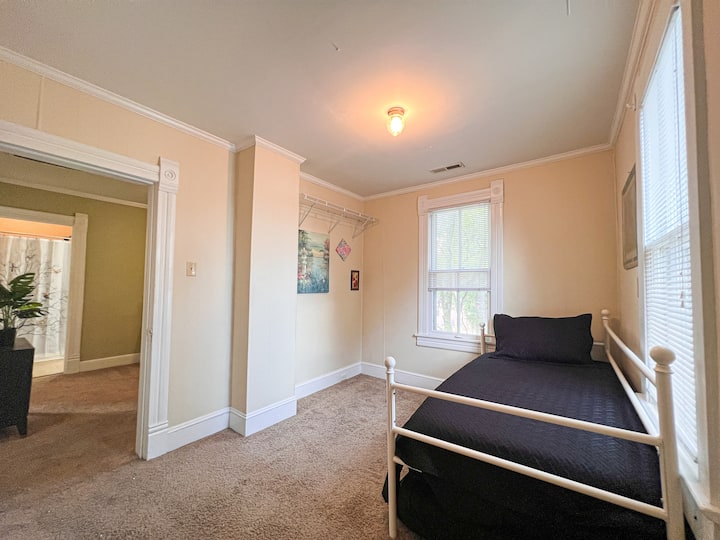 غرفة النوم 2