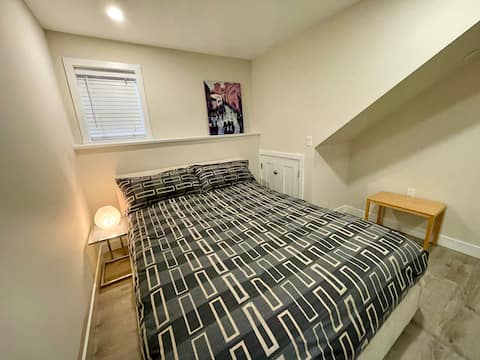 Successful Airbnb property: Garden Suite Oasis in Hip Neighbourhood in Riley Park