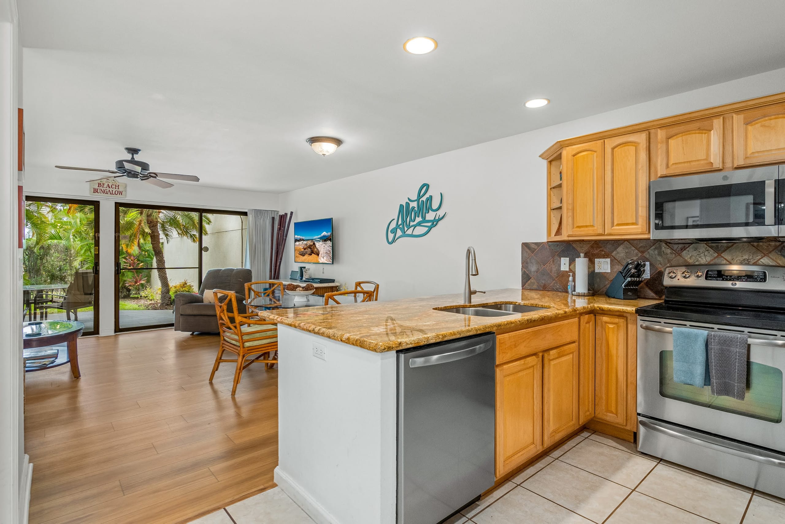 Maui Kamaole ~ 1 Bedroom 2 Bath - Photo 11